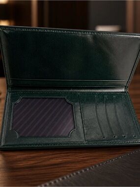 UMI Design Leather Jade Green leather Wallet